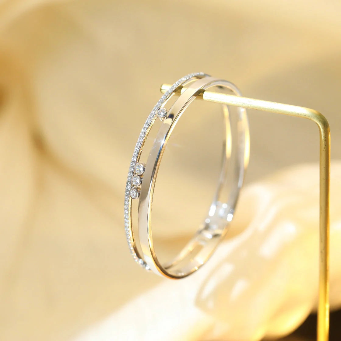 [Glimmer]Move Romane Diamond Bangle Bracelet