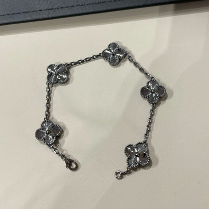 [Glimmer]CLOVER 5 MOTIF BLACK BRACELET
