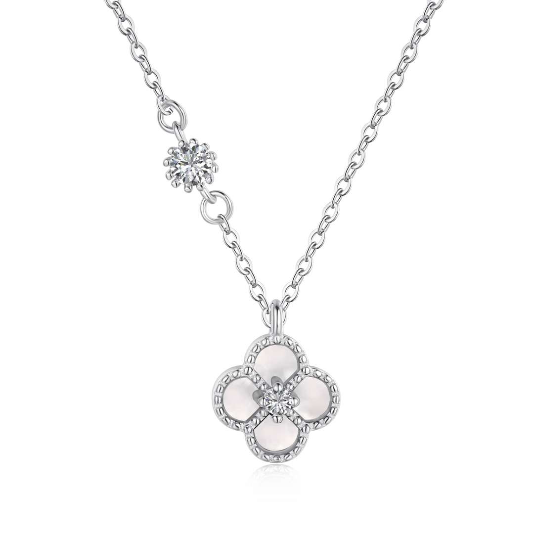 [Glimmer Jewelry]Delicate Flower Shape Necklace