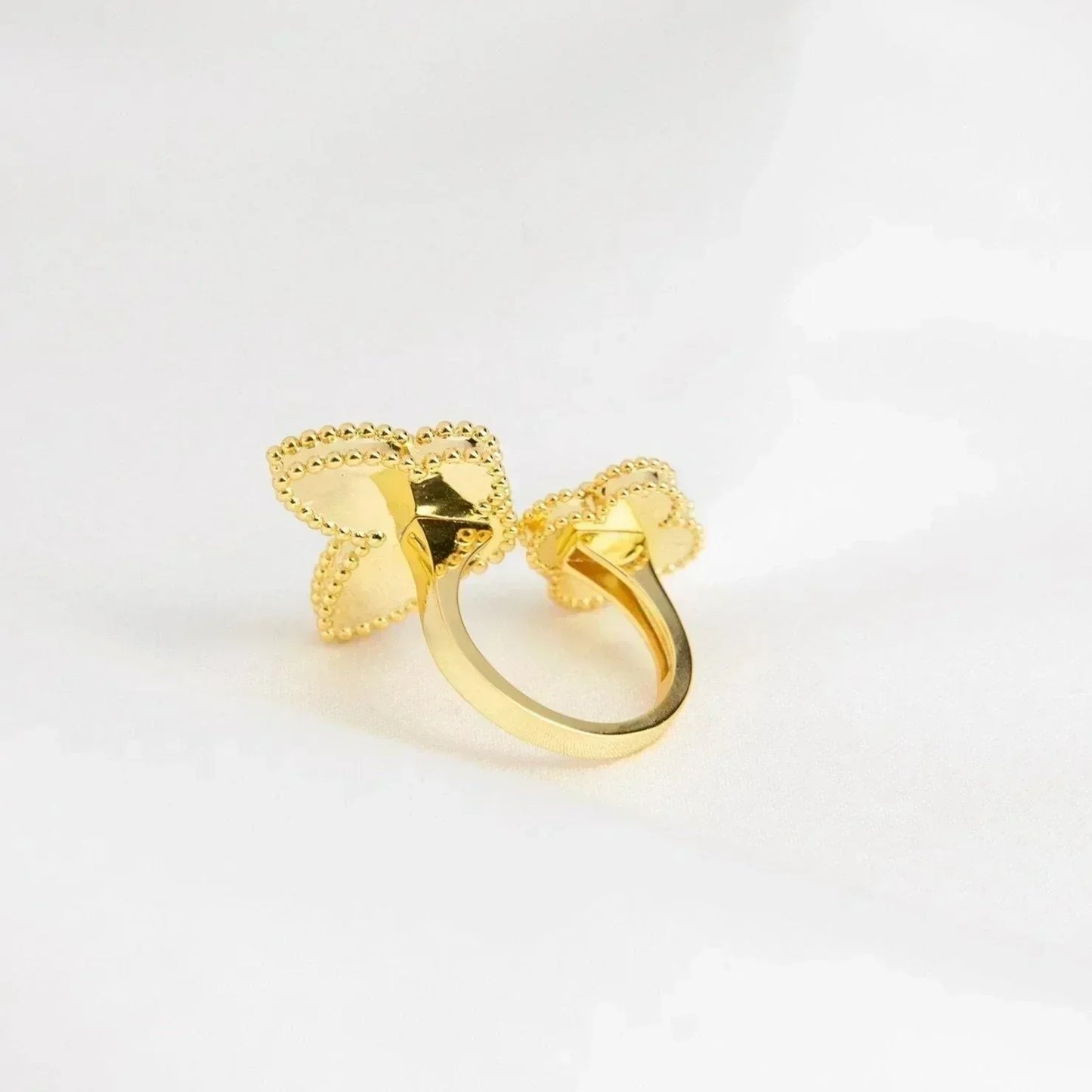 [Glimmer]LUCKY BETWEEN THE FINGER RING