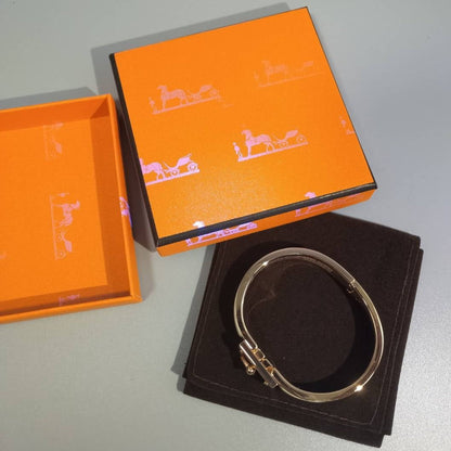 [Glimmer]H CLOUD BLUE BRACELET