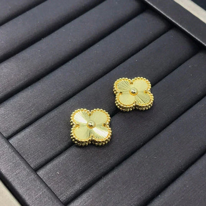 [Glimmer]CLOVER MINI 9.5MM LASER EARRINGS