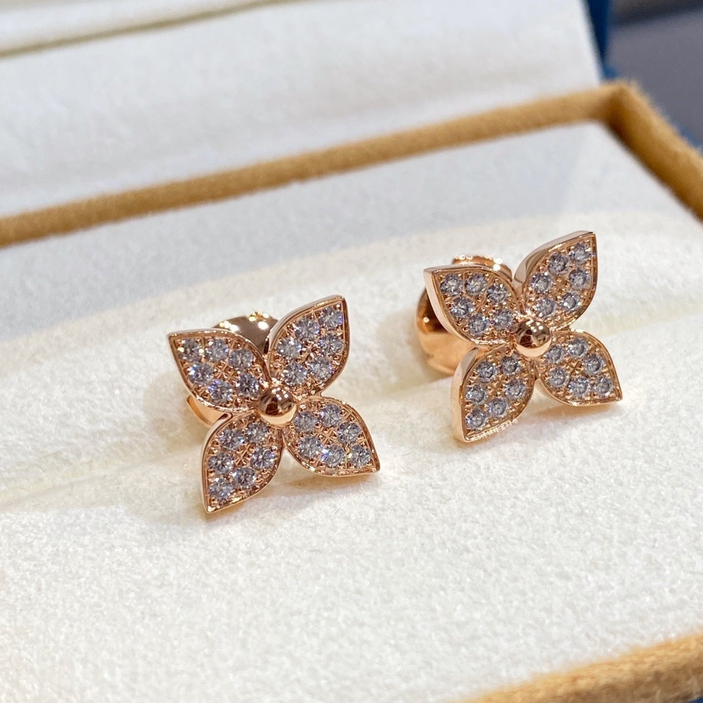 [Glimmer]STAR DIAMOND EARRINGS