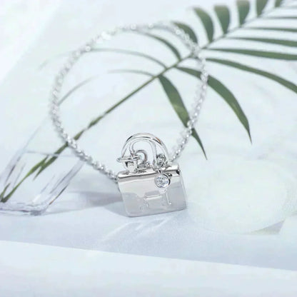 [Glimmer]AMULETTE PEDANT SILVER NECKLACE