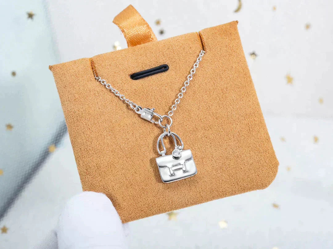 [Glimmer]AMULETTE PEDANT SILVER NECKLACE