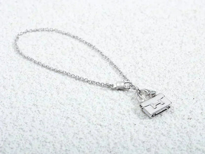 [Glimmer]AMULETTE PEDANT SILVER NECKLACE