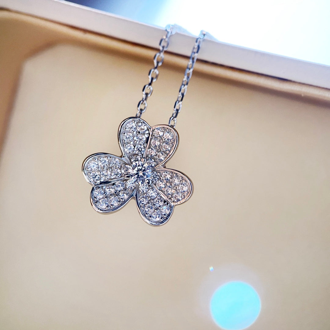 [Glimmer]CLOVER DIAMOND NECKLACE SILVER