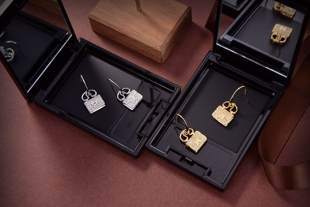 [Glimmer]KELLY DIAMOND EARRINGS