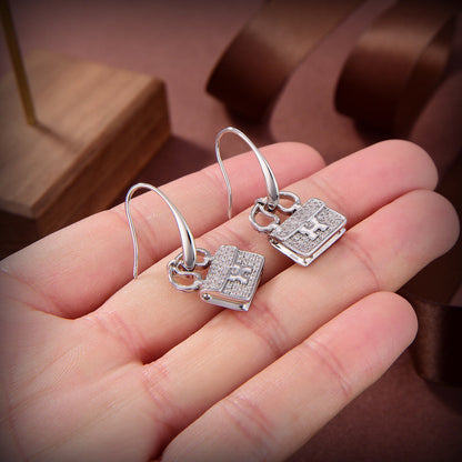 [Glimmer]KELLY DIAMOND EARRINGS