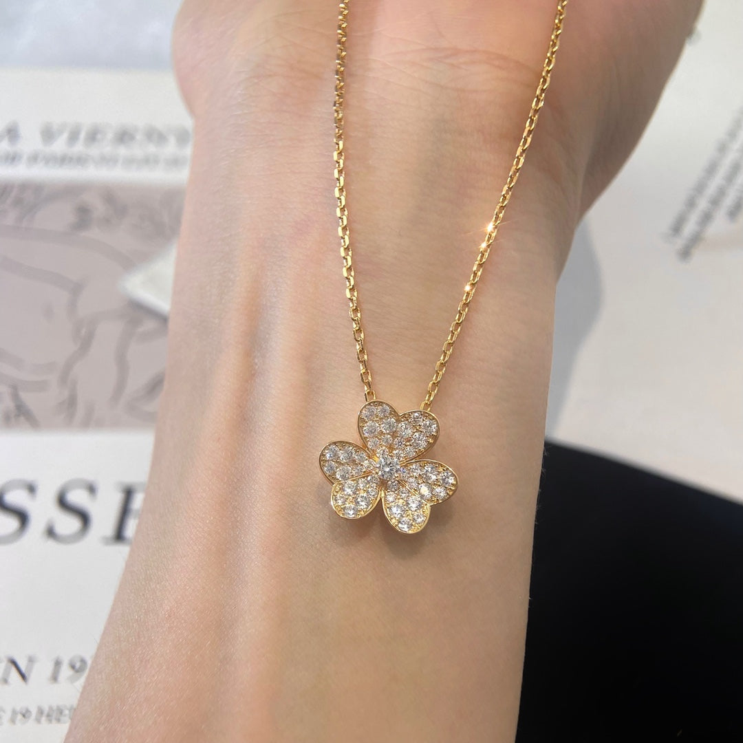 [Glimmer]FLOWER DIAMOND NECKLACE