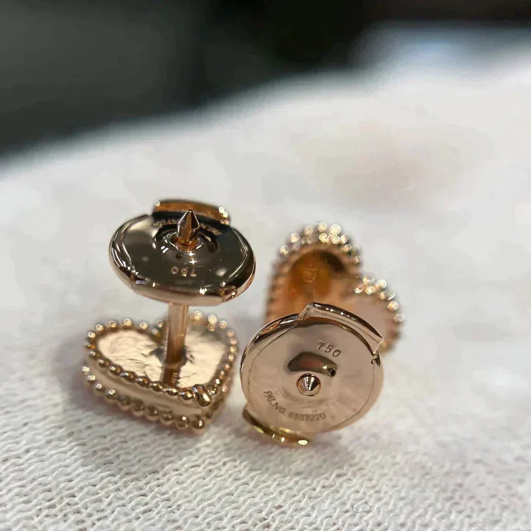 [Glimmer]HEART CARNELIAN STUD EARRINGS