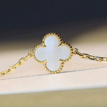 [Glimmer]CLOVER 20 MOTIFS WHITE MOP NECKLACE