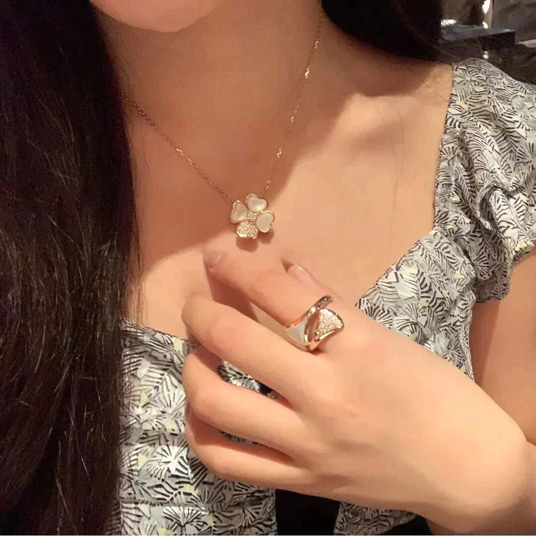 [Glimmer]CLOVER MOP DIAMOND Glimmer GOLD NECKLACE
