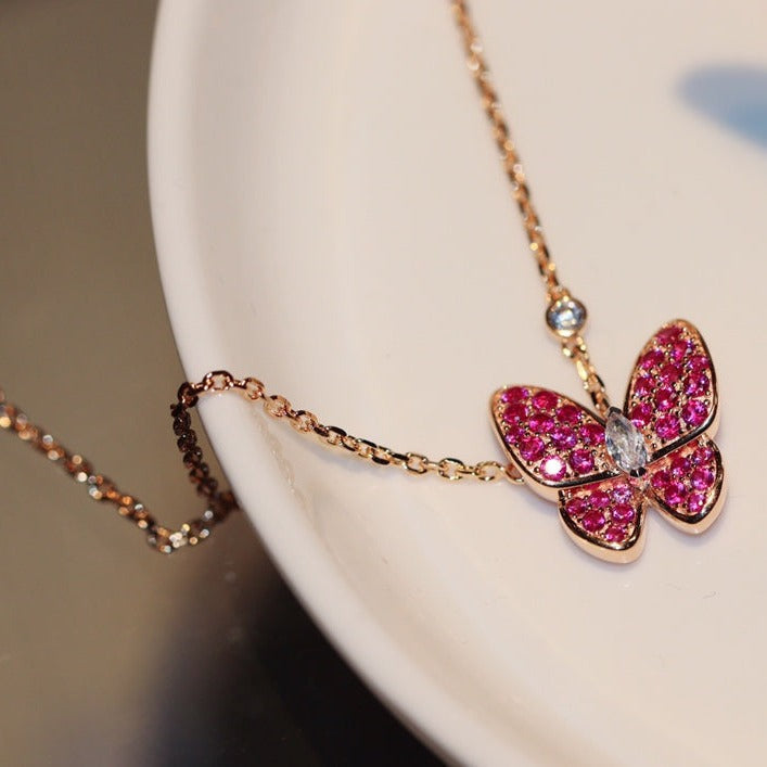 [Glimmer]BUTTERFLY RED DIAMOND Glimmer GOLD NECKLACE