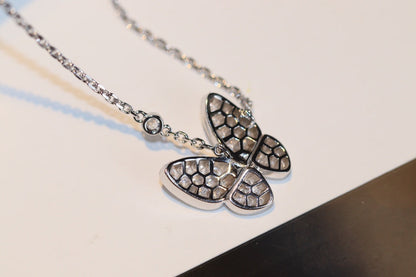 [Glimmer]BUTTERFLY DIAMOND NECKLACE