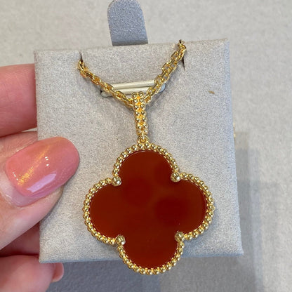 [Glimmer]CLOVER 25MM NECKLACE GOLD CARNELIAN