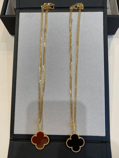 [Glimmer]CLOVER 25MM NECKLACE GOLD CARNELIAN
