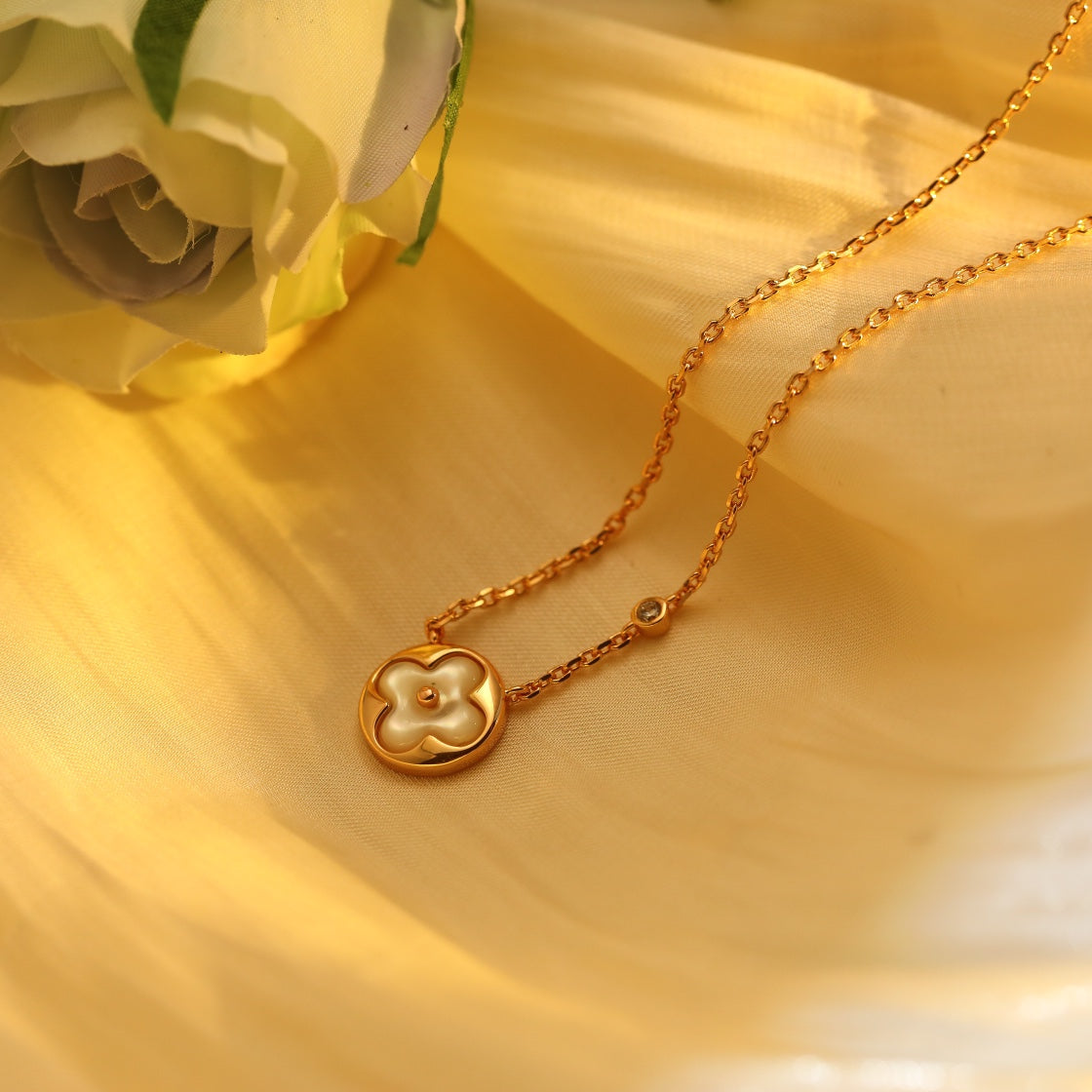 [Glimmer]SUN PEDANT PINK GOLD 1 DIAMOND NECKLACE