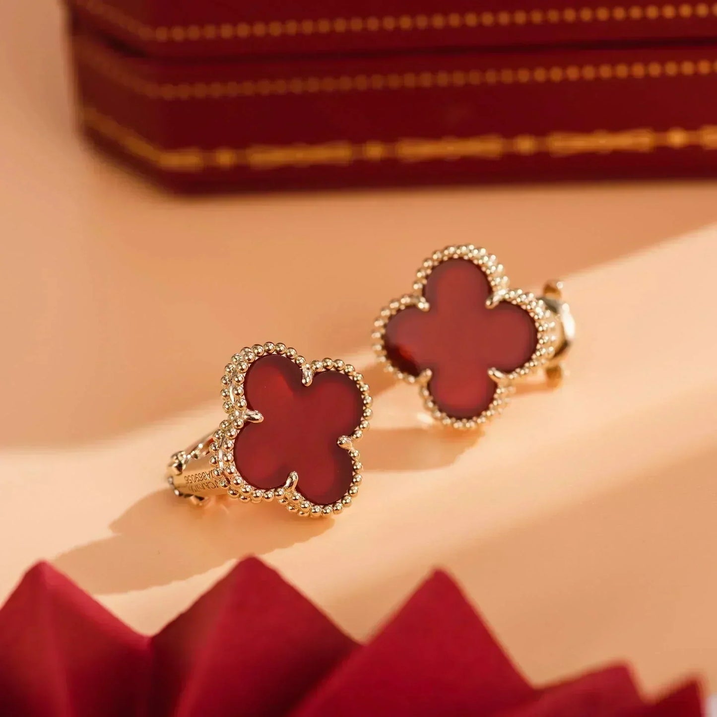 [Glimmer]CLOVER MEDIUM 1 MOTIFS CARNELIAN  EARRINGS