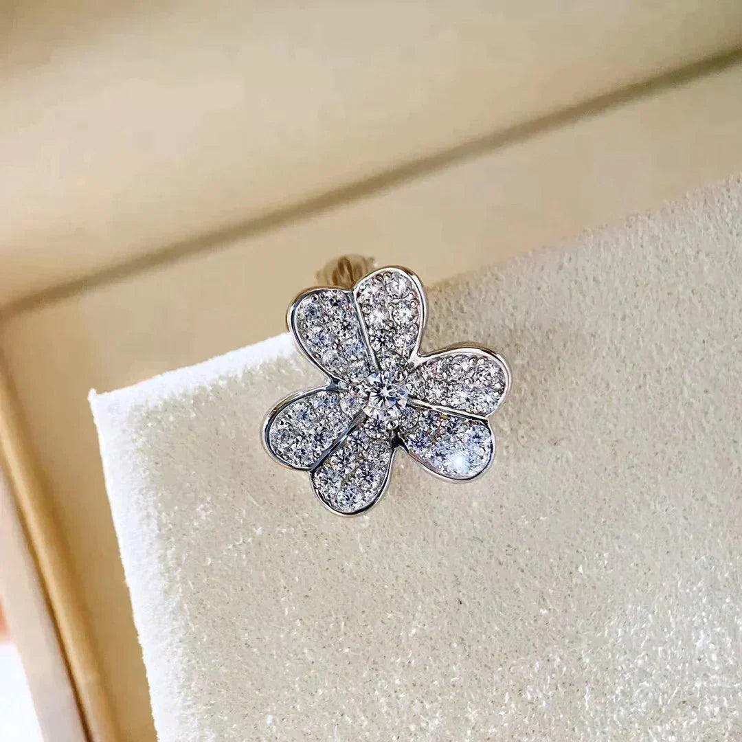 [Glimmer]CLOVER COMOS DIAMOND EARRINGS SILVER
