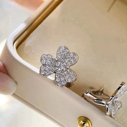 [Glimmer]CLOVER COMOS DIAMOND EARRINGS SILVER
