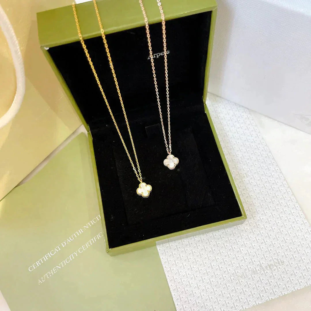 [Glimmer]CLOVER MINI 9.5MM WHITE MOTHER-OF-PEARL NECKLACE
