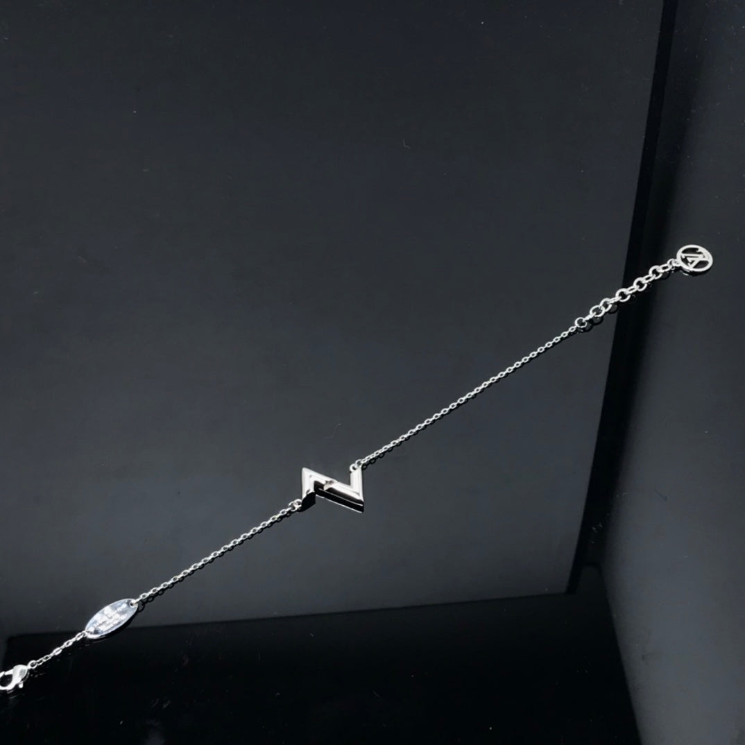 [Glimmer]VOLT LV LOGO BRACELET