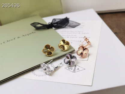 [Glimmer]CLOVER MEDIUM STUD EARRINGS