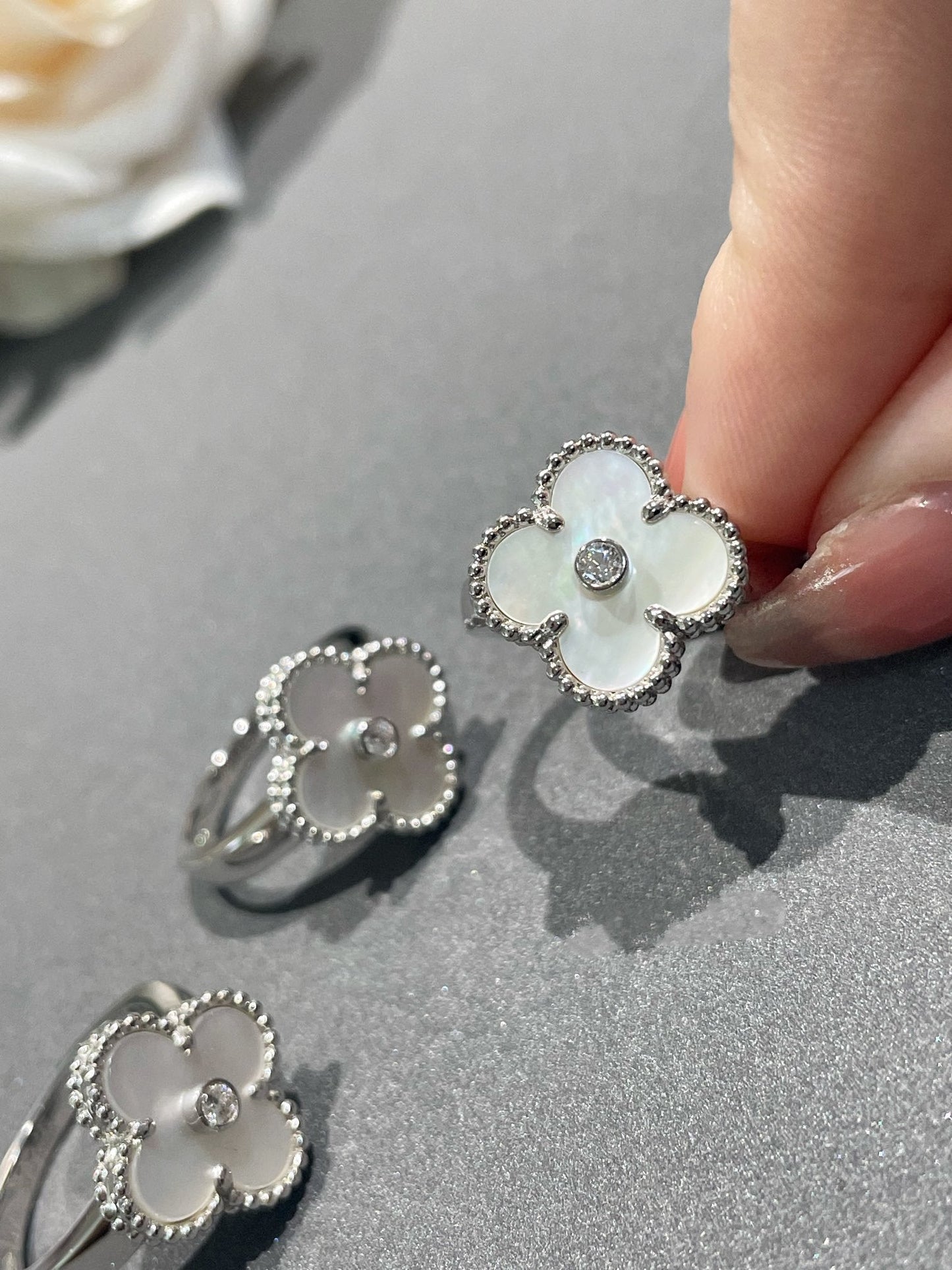 [Glimmer]CLOVER SILVER MOP DIAMOND RING