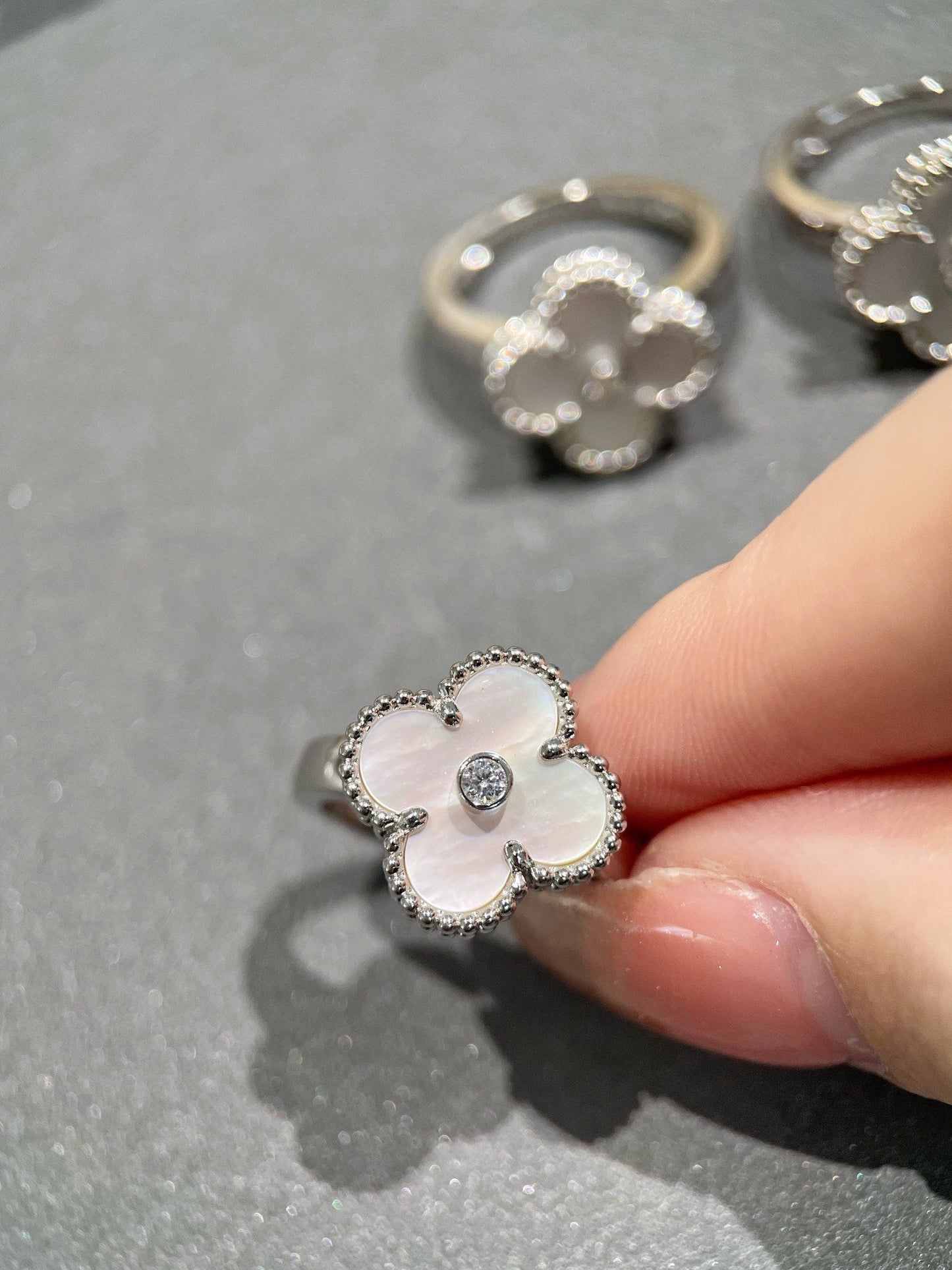 [Glimmer]CLOVER SILVER MOP DIAMOND RING