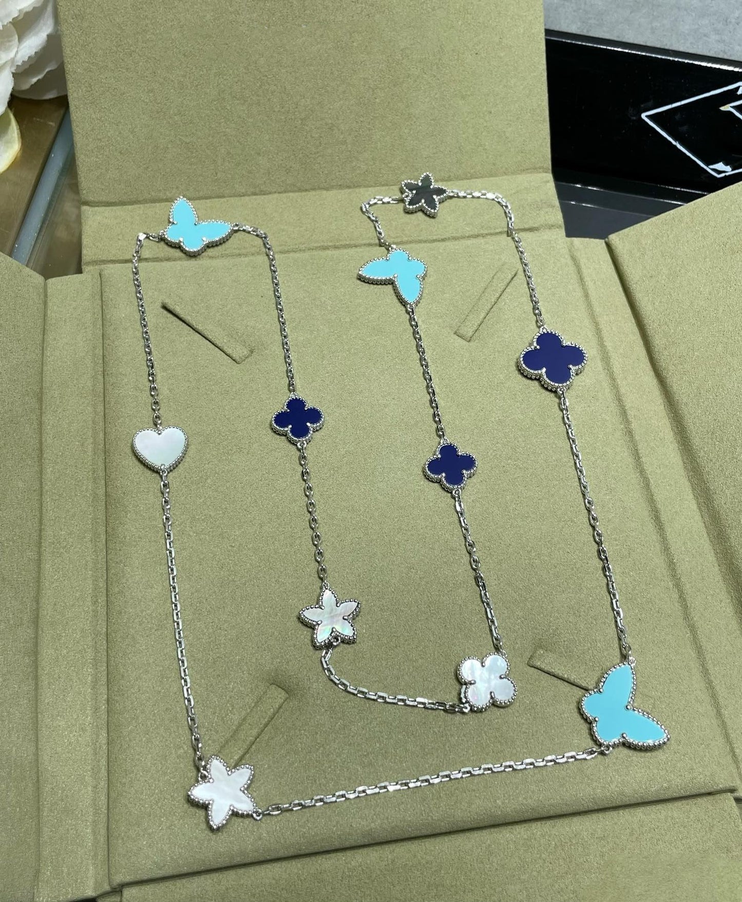 [Glimmer]LUCKY CLOVER SILVER 11 MOTIF NECKLACE