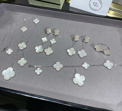 [Glimmer]CLOVER 5 MOTIF WHITE MOP SILVER BRACELET