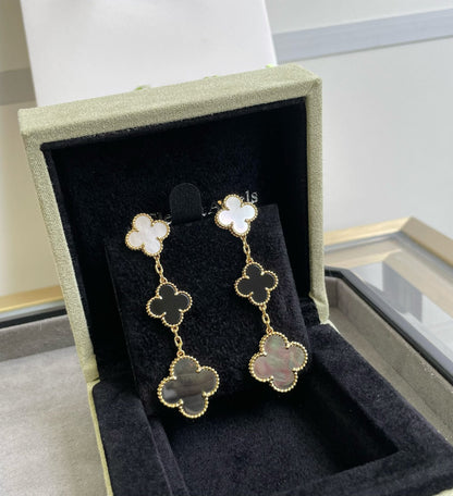 [Glimmer]CLOVER 3 MOTIF MOP ONYX DARK MOP PINK GOLD EARRINGS