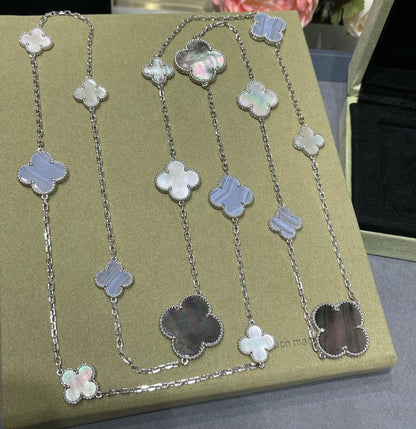 [Glimmer]CLOVER 16 MOTIF CHALCEDONY MOP SILVER NECKLACE