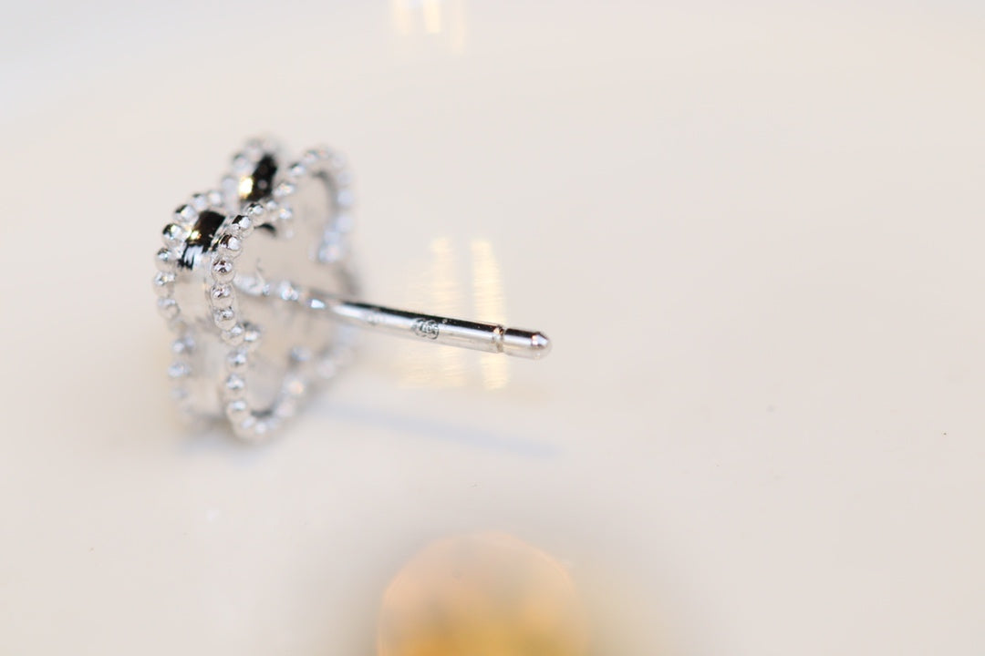 [Glimmer]CLOVER MINI TURQUOISE SILVER STUD EARRINGS