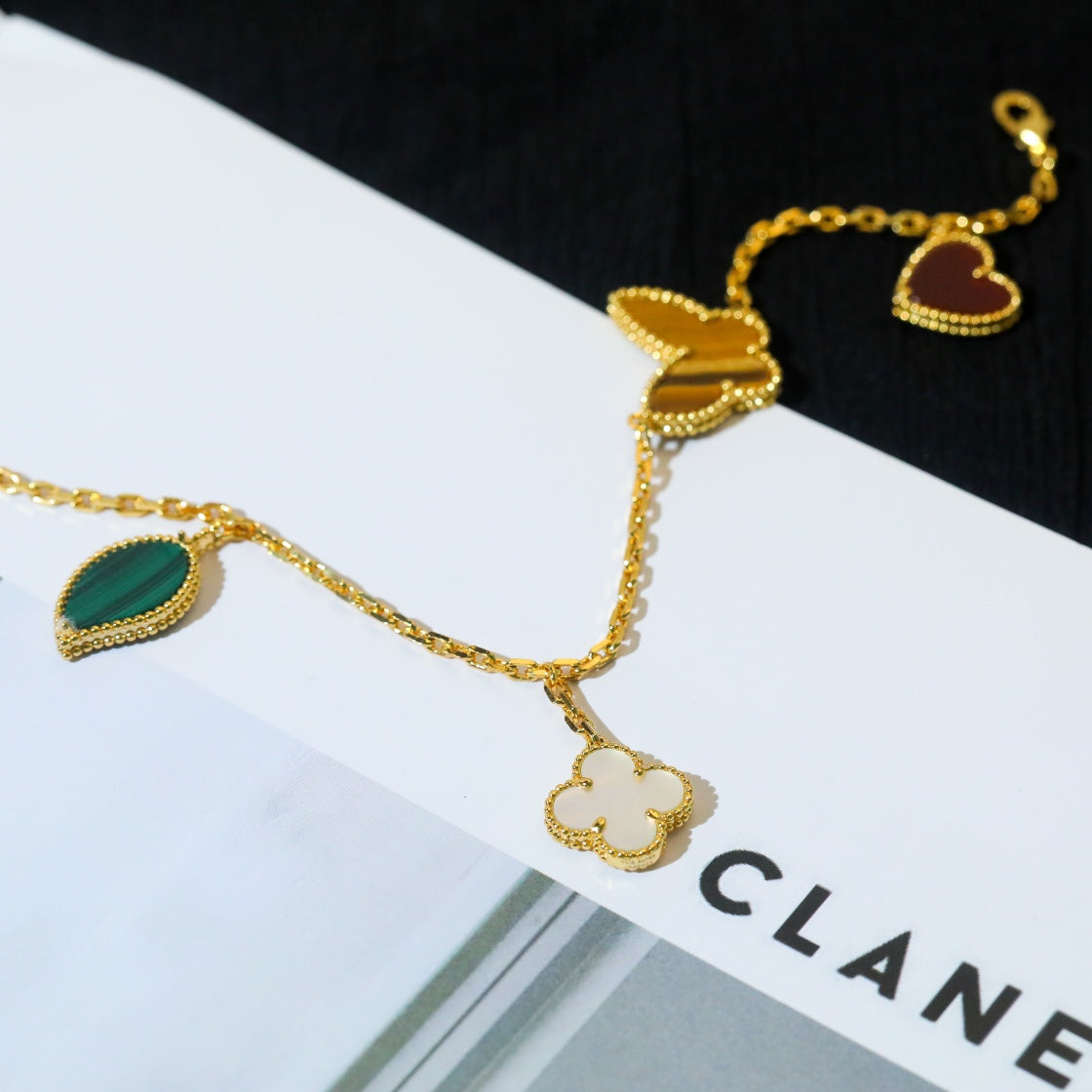 [Glimmer]LUCKY SPRING 5 MOTIF GOLD BRACELET
