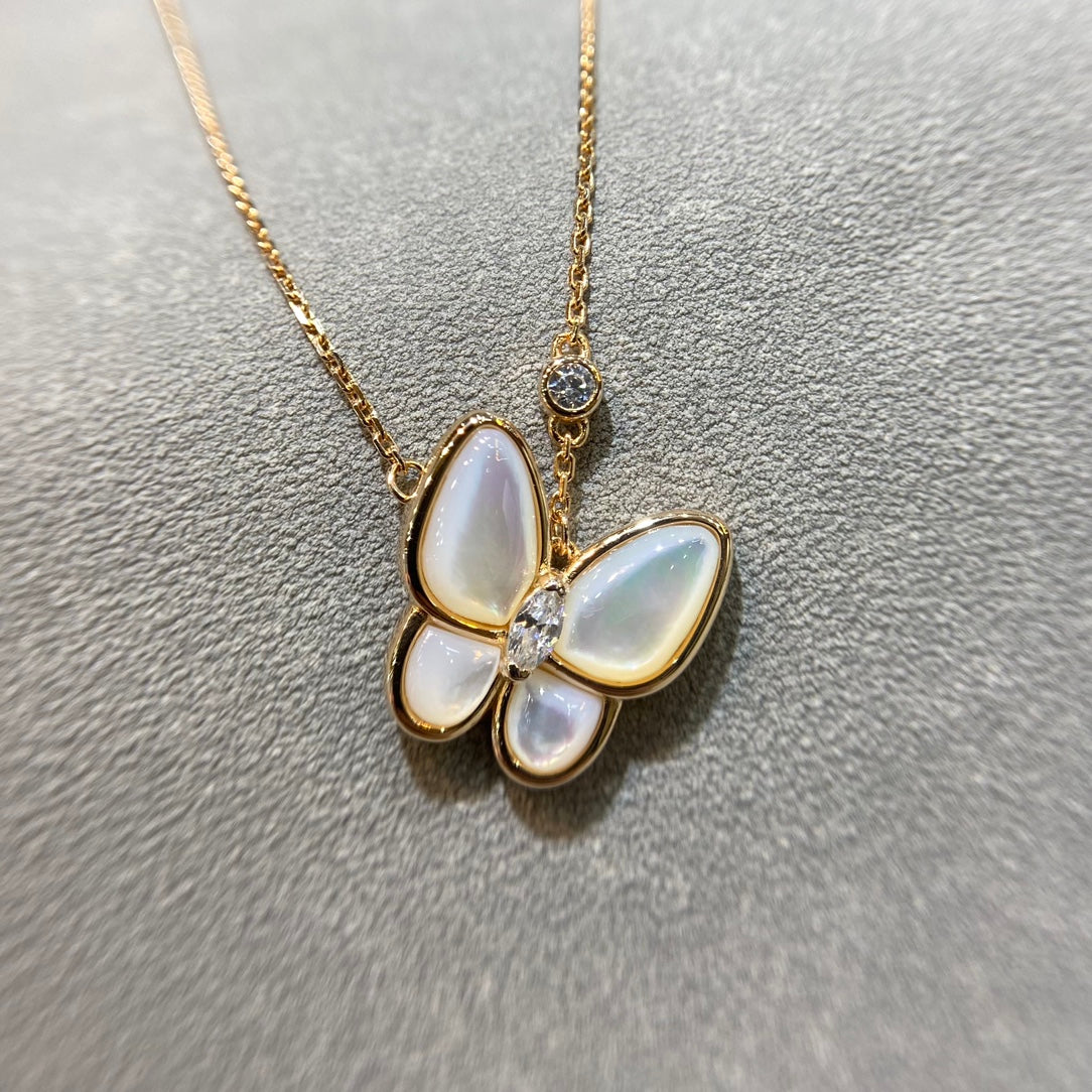 [Glimmer]BUTTERFLY MOP DIAMOND NECKLACE