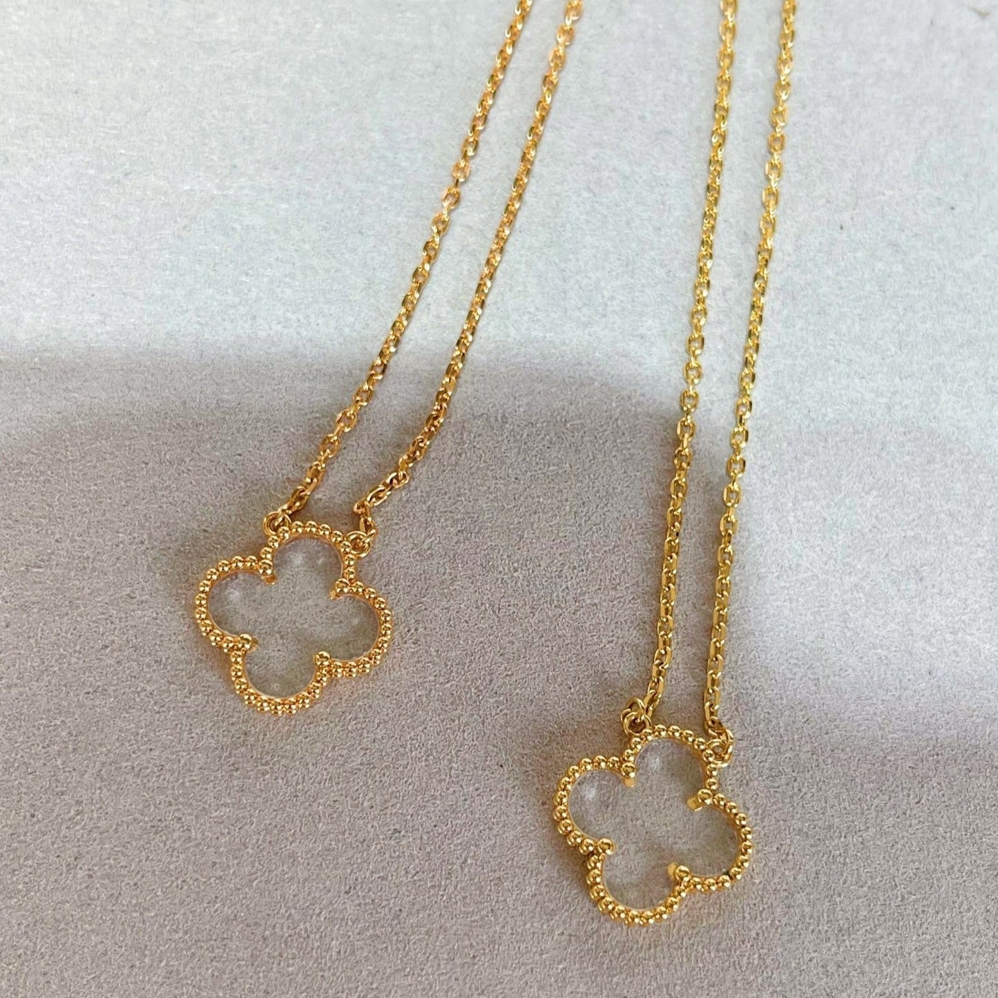 [Glimmer]CLOVER ROCK CRYSTAL Glimmer GOLD NECKLACE