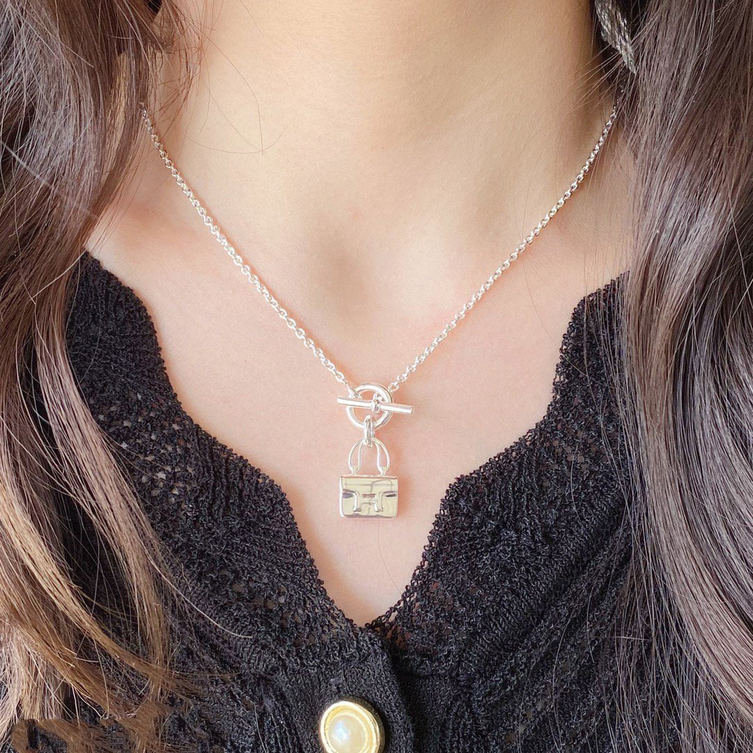 [Glimmer]CONSTANCE PEDANT SILVER NECKLACE