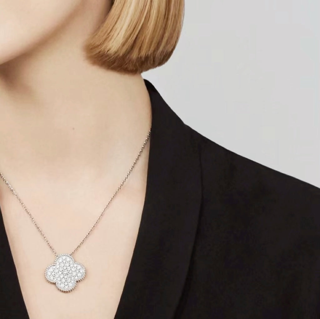 [Glimmer]CLOVER 25MM LARGE PENDANT DIAMOND PAVED SILVER NECKLACE