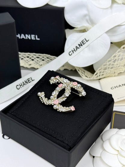 [Glimmer]26C Pink-White Enamel Ice Cream Cone Double C Brooch