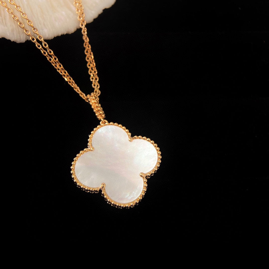 [Glimmer]CLOVER 25MM MOP LARGE PENDANT NECKLACE