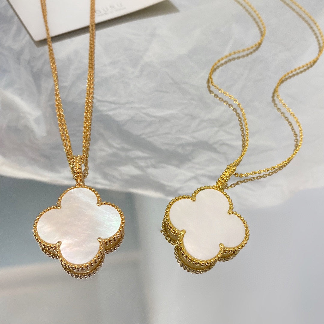 [Glimmer]CLOVER 25MM MOP LARGE PENDANT NECKLACE