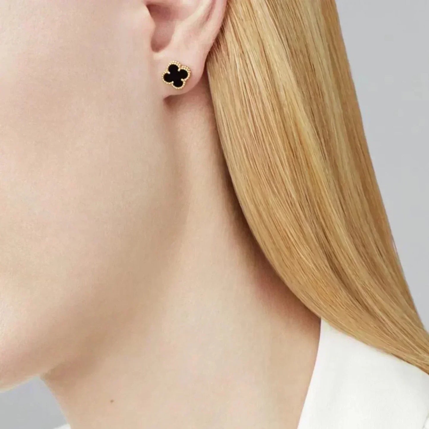 [Glimmer]CLOVER MINI 9.5MM BLACK MOP EARRINGS