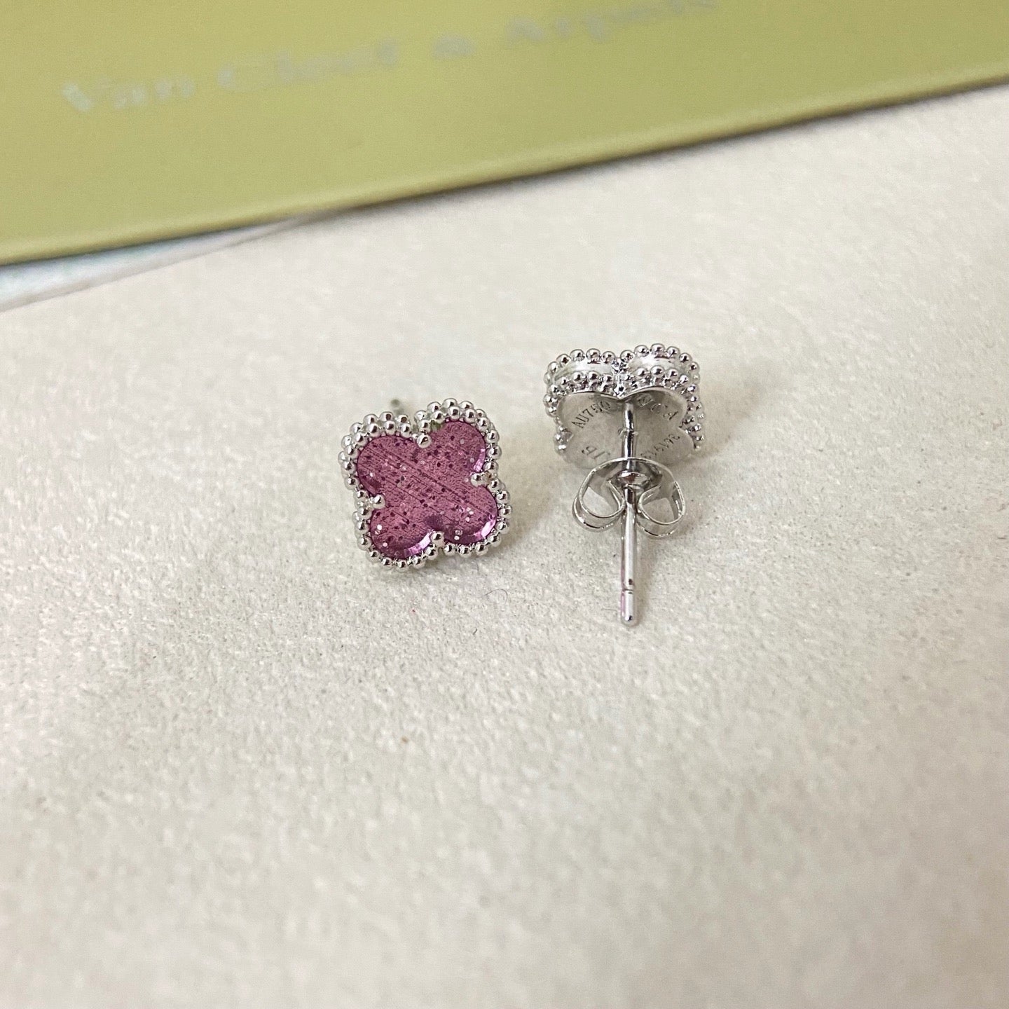 [Liorra]2026 NEW MINI CLOVER 1 MOTIF  BUBBLE PINK ENAMEL