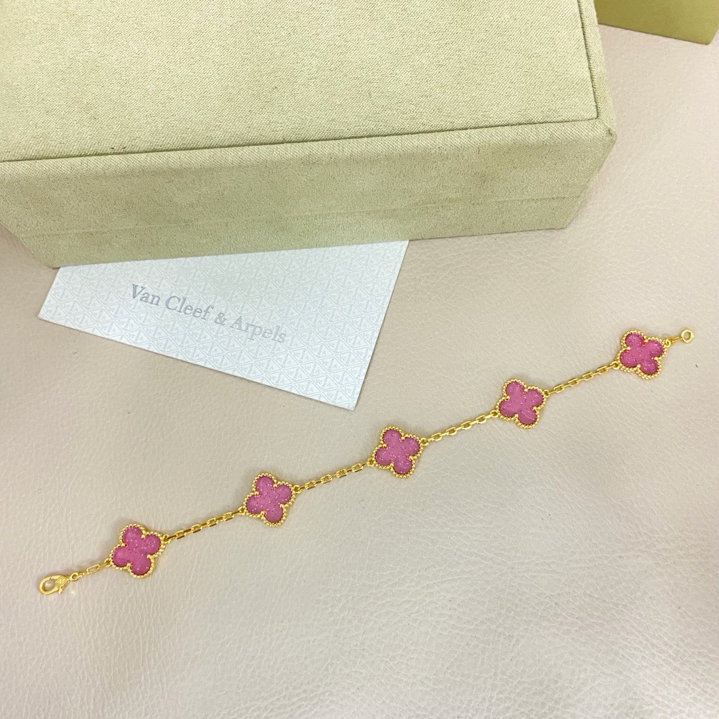 [Liorra]NEW BUBBLE PINK ENAMEL 5-FLOWER BRACELET
