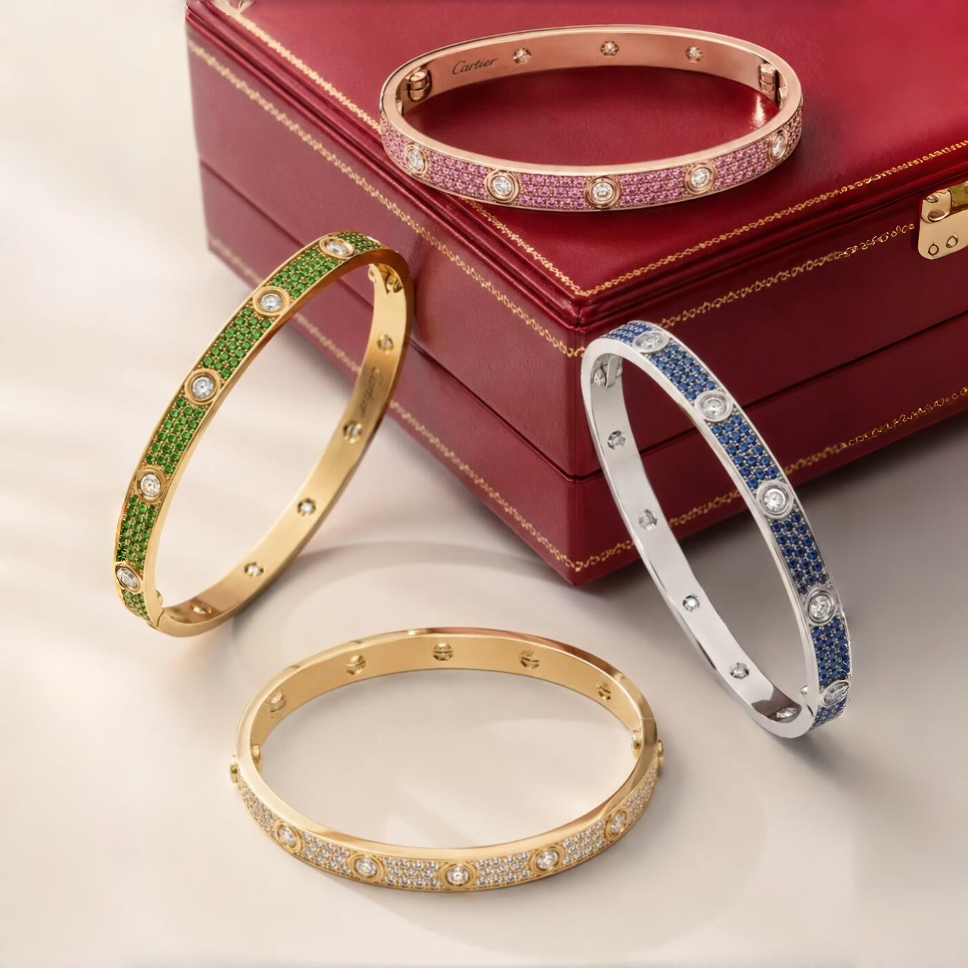 [Glimmer]2026 PAVE GEMSTONE LOVE BRACELET 6.1MM 10 DIAMONDS