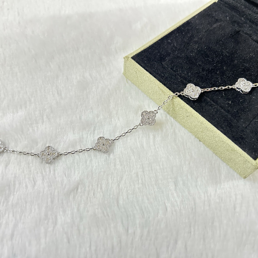 [Glimmer]CLOVER 6 MOTIF DIAMOND BRACELET