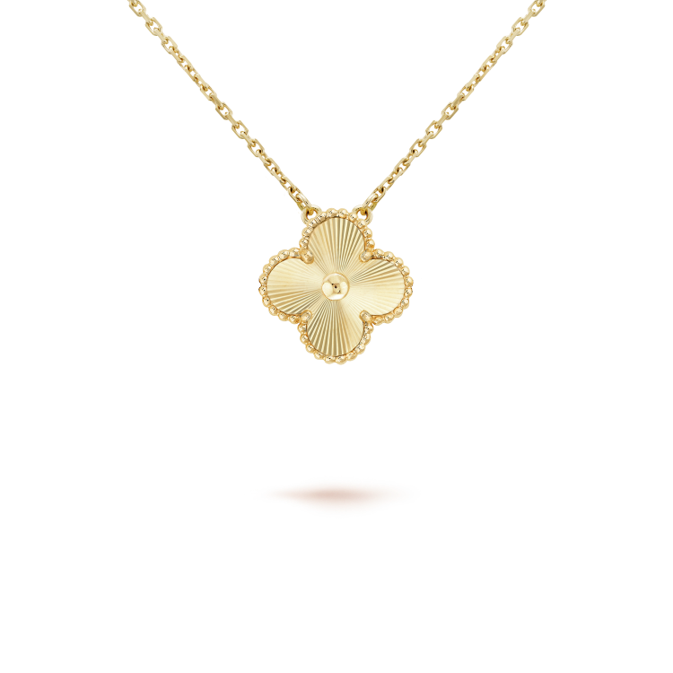 [Glimmer]CLOVER 15MM LASER NECKLACE AND BOX