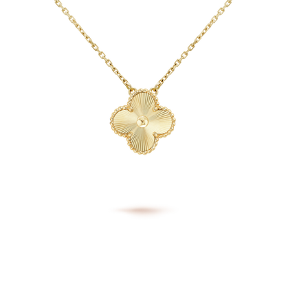 [Glimmer]CLOVER 15MM LASER NECKLACE AND BOX